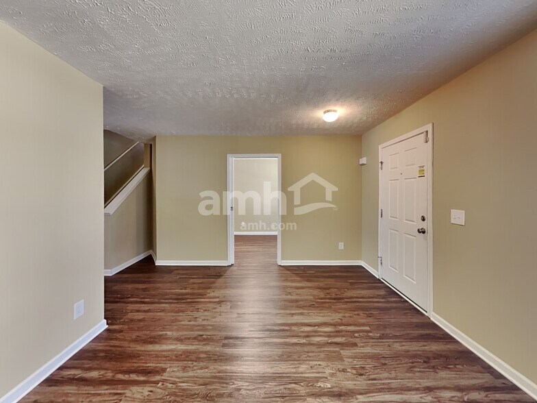 Building Photo - 3340 Blaze Dr