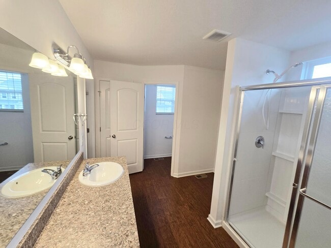 Building Photo - 2132 Canter St