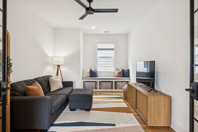 Building Photo - Great East Nashville house-close to 5 Poin...