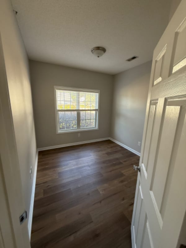 Building Photo - 7120 Farrington Farms Dr