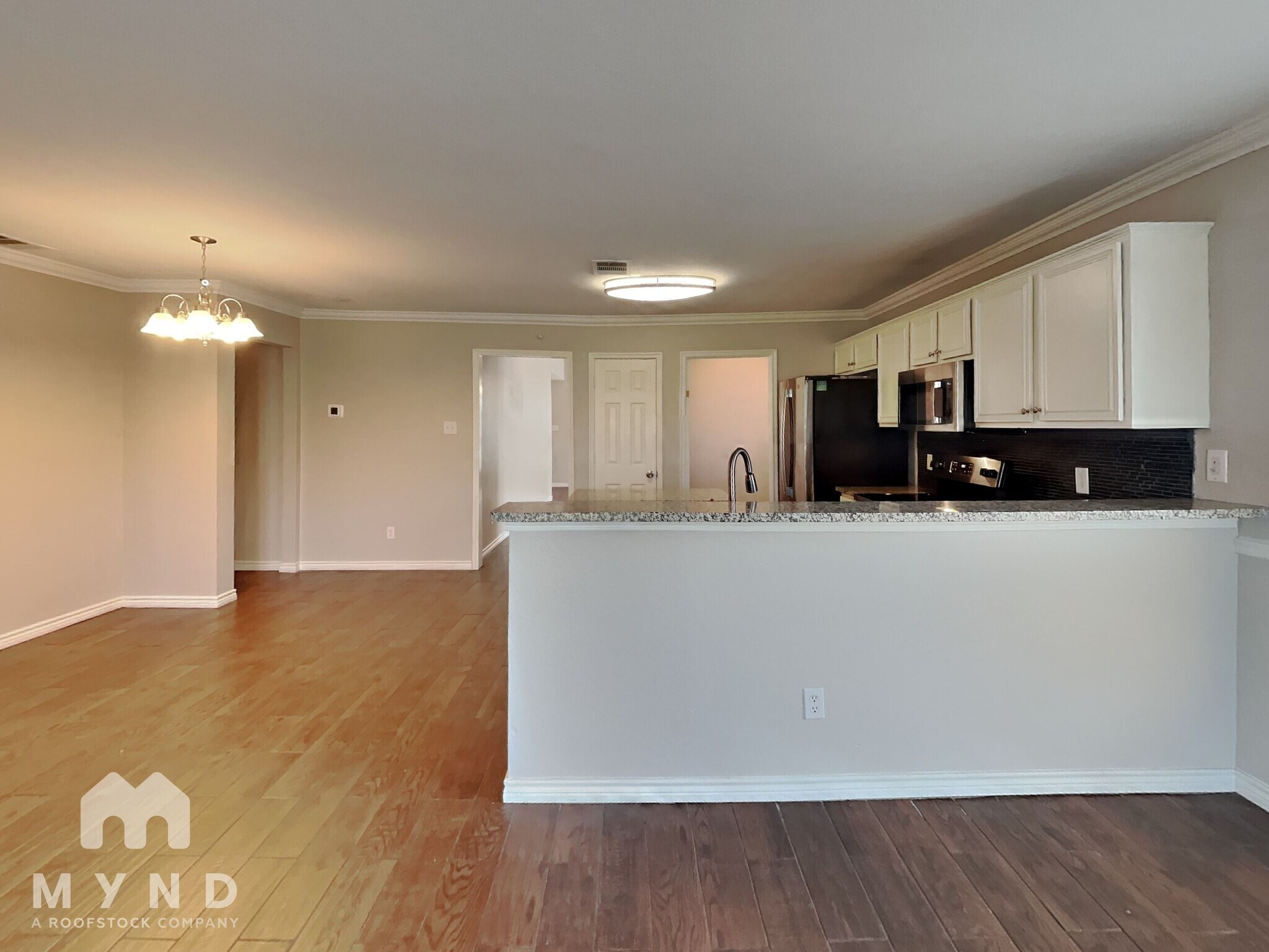 Building Photo - 421 Pin Oak Ln