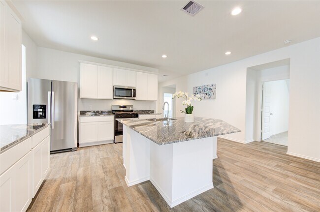 Building Photo - 2913 Misty Elm Ln