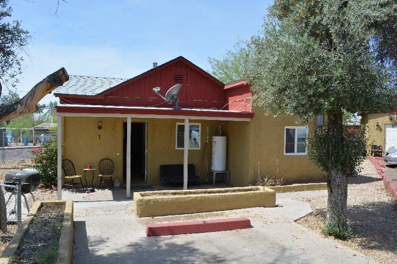 Primary Photo - 10202 N 9th Ave