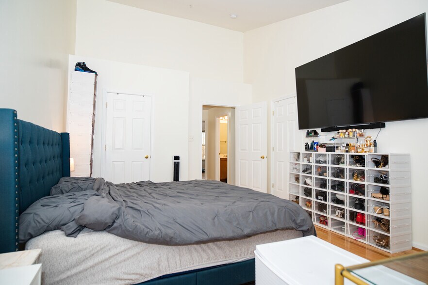 Building Photo - 12964 Pinnacle Dr