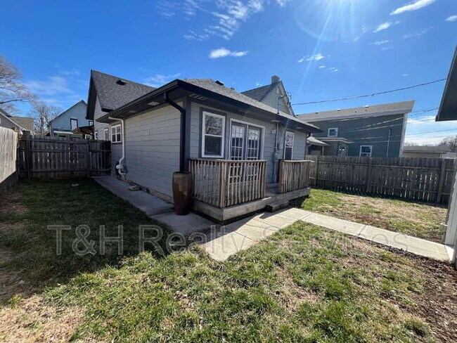 Building Photo - 1202 Harlan St