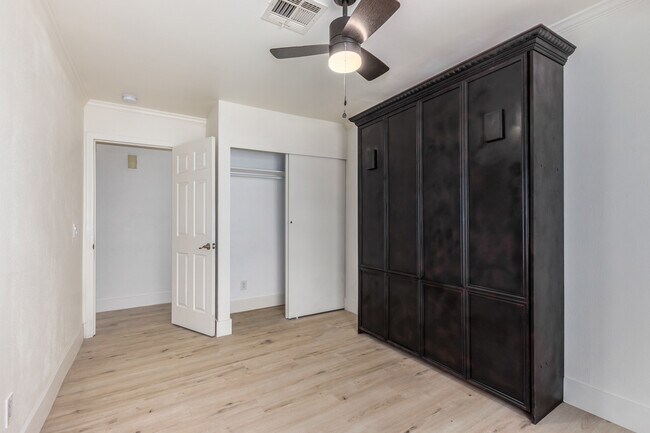 Building Photo - 15433 N 63rd St