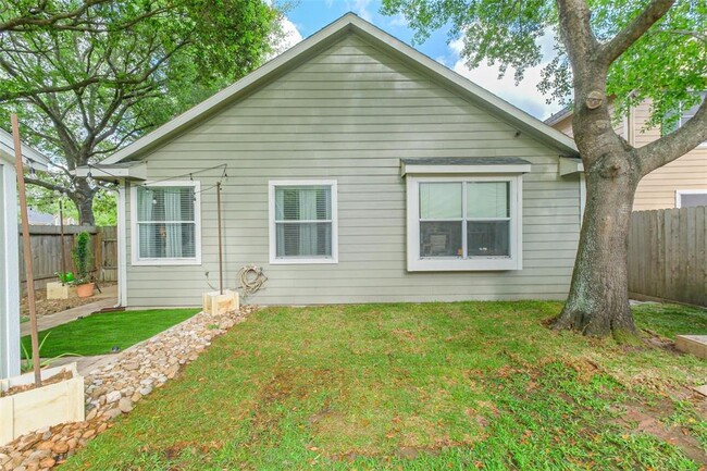 Building Photo - 12951 Yorkmont Dr