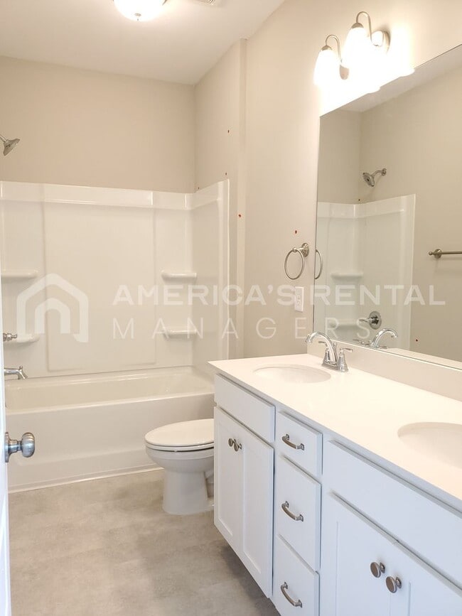 Building Photo - Home for Rent in Clanton, AL! Available to...