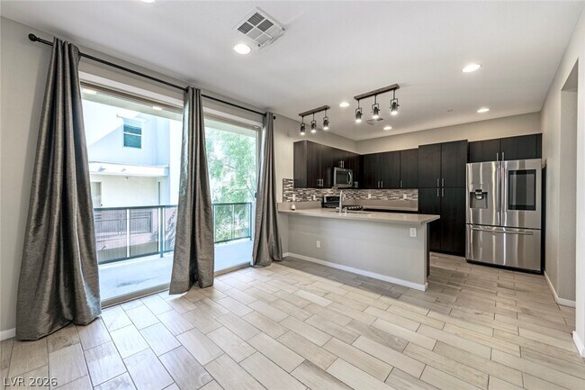 Building Photo - 11257 Rainbow Peak Ave