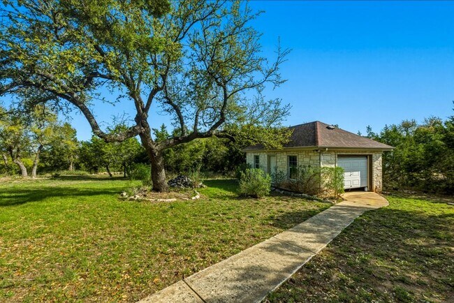 Building Photo - 13725 Madrone Mountain Way