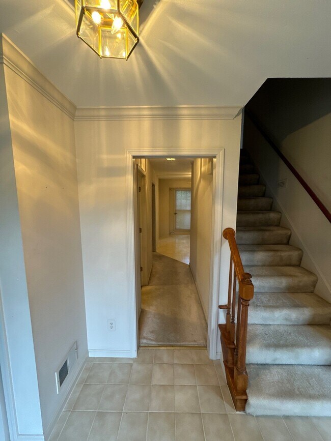 Building Photo - 10985 Eagles Cove Dr