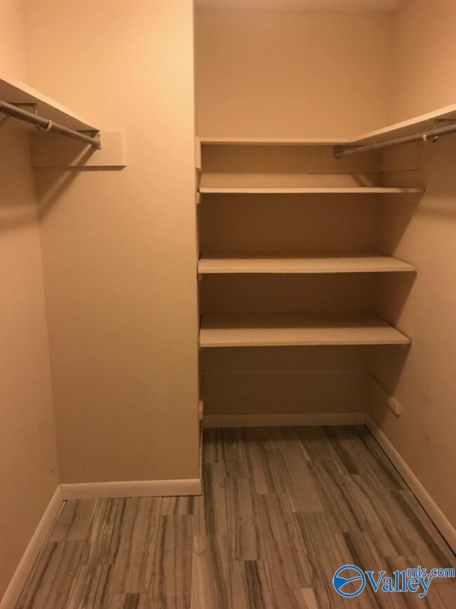 Building Photo - 7310 Chadwell Rd SW