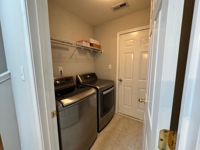 Building Photo - 5337 Thunderidge Drive
