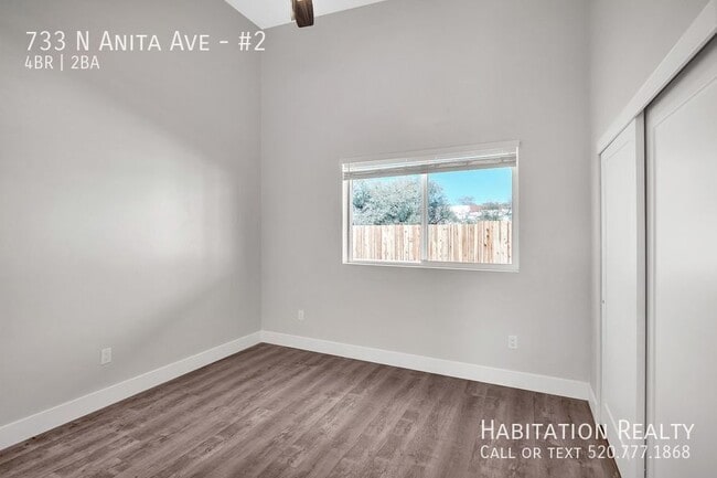 Building Photo - 733 N Anita Ave