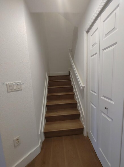 Building Photo - 10901 NW 83rd St