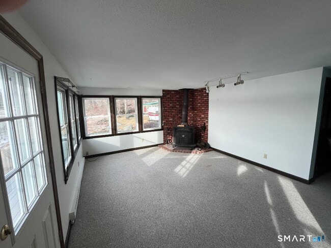 Building Photo - 71 Ellington Rd