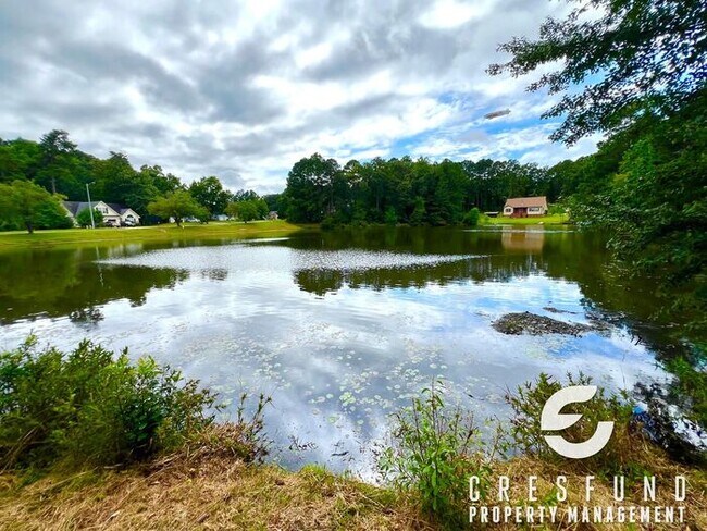 Building Photo - Waterview 3BR 2Bath Off Ramsey Street