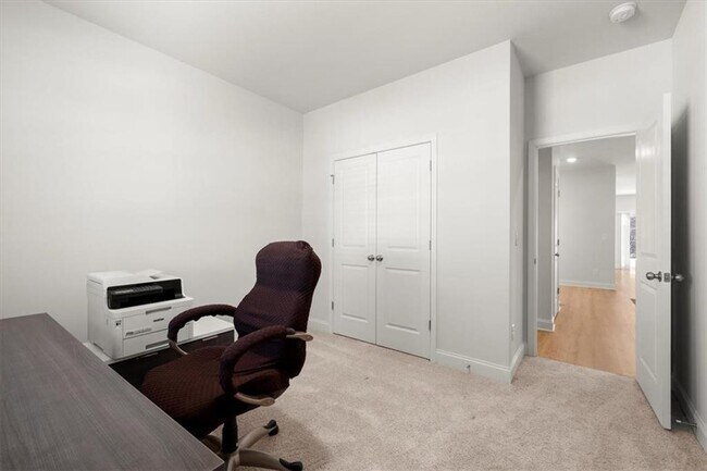 Building Photo - 29 Dew Drop Pointe