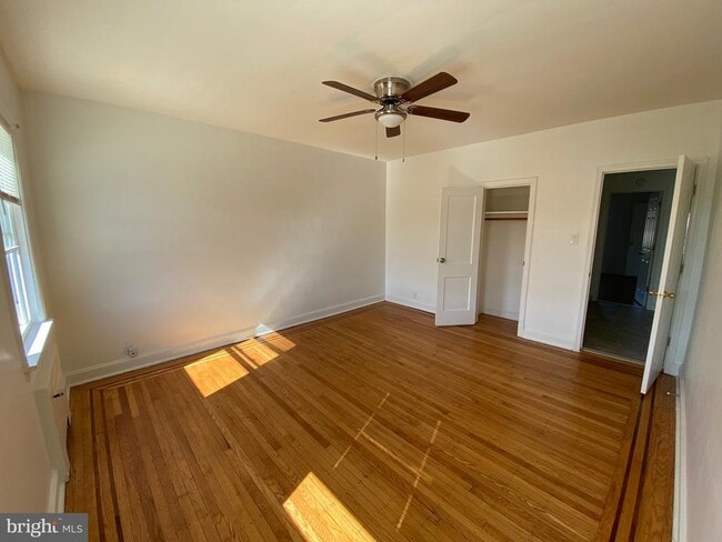 Building Photo - 2320 Anoka Ave