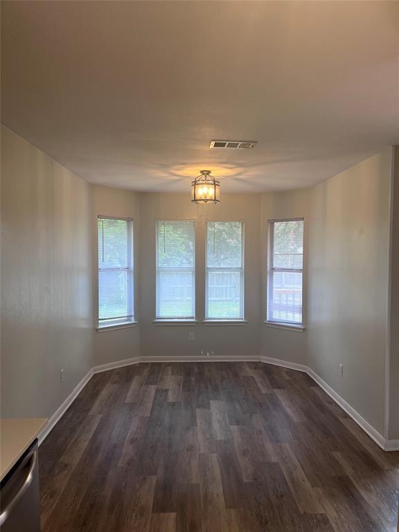 Building Photo - 506 Clearcreek Dr