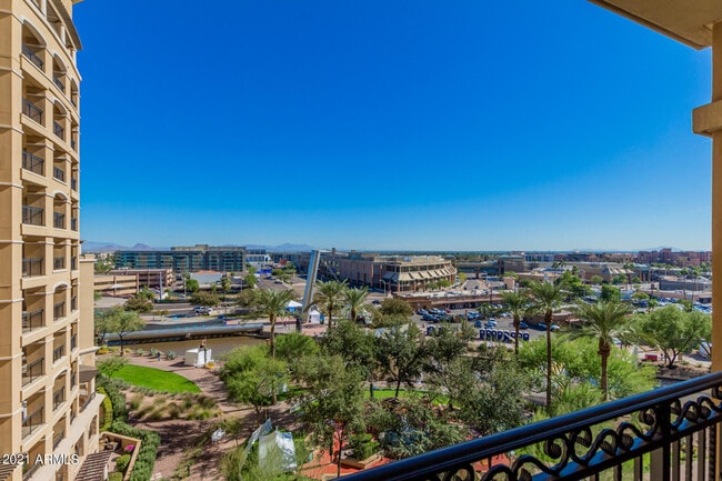 Building Photo - 7175 E Camelback Rd