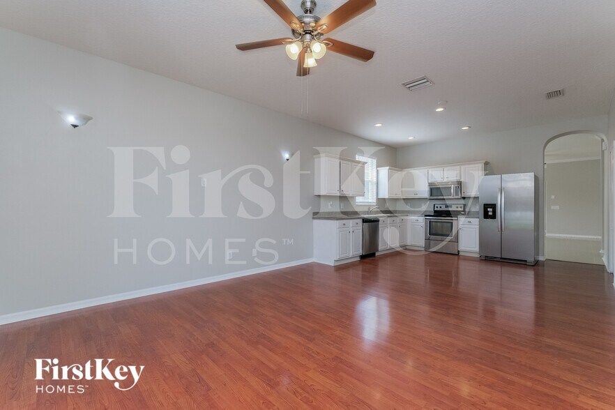 Building Photo - 1320 Brooke View Dr