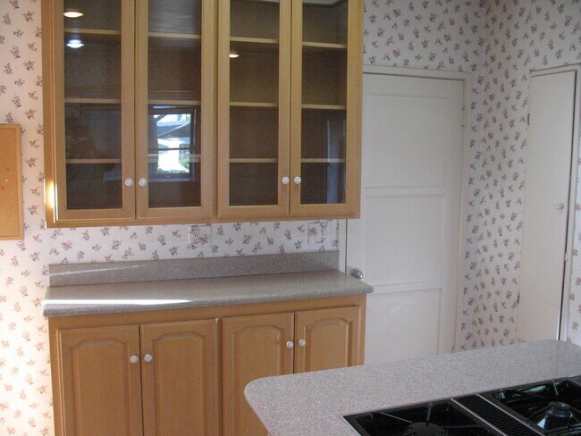 Building Photo - 3121 W Wyoming Ave