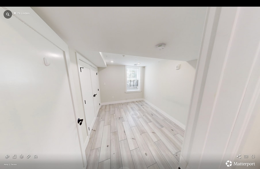 Building Photo - 79 Linden St