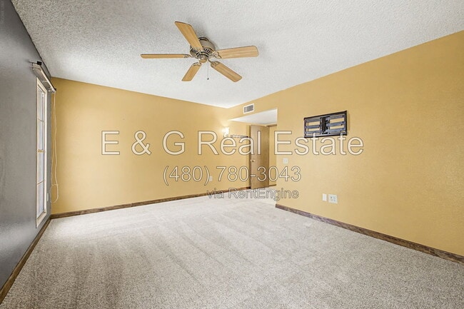 Building Photo - 9847 W Wrangler Dr