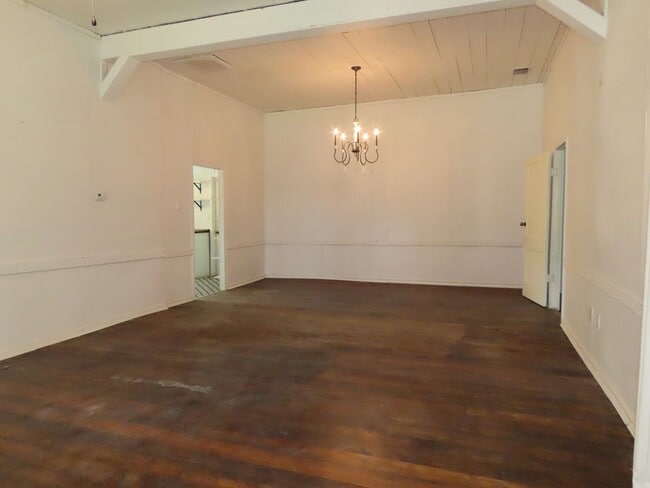 Building Photo - Cozy 2 Bedroom 1 Bath in Winona