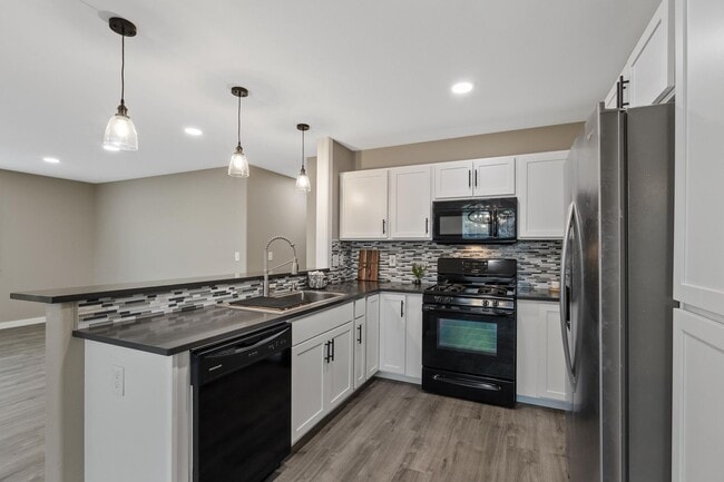 Building Photo - Updated Single Level Home In Post Falls