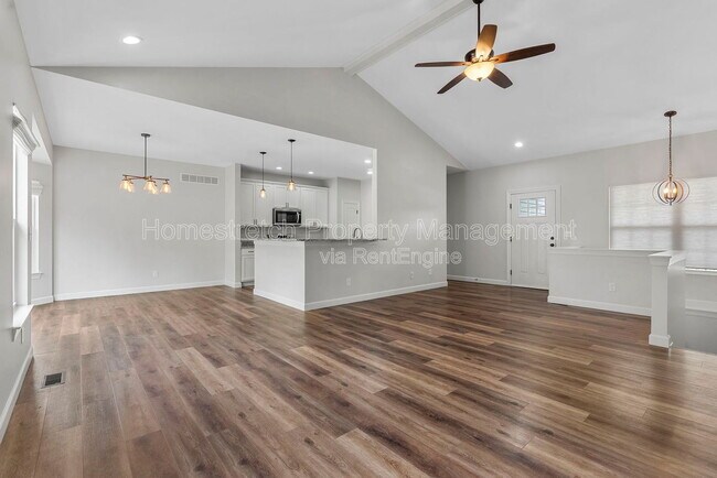 Building Photo - 31873 Tea Olive Dr
