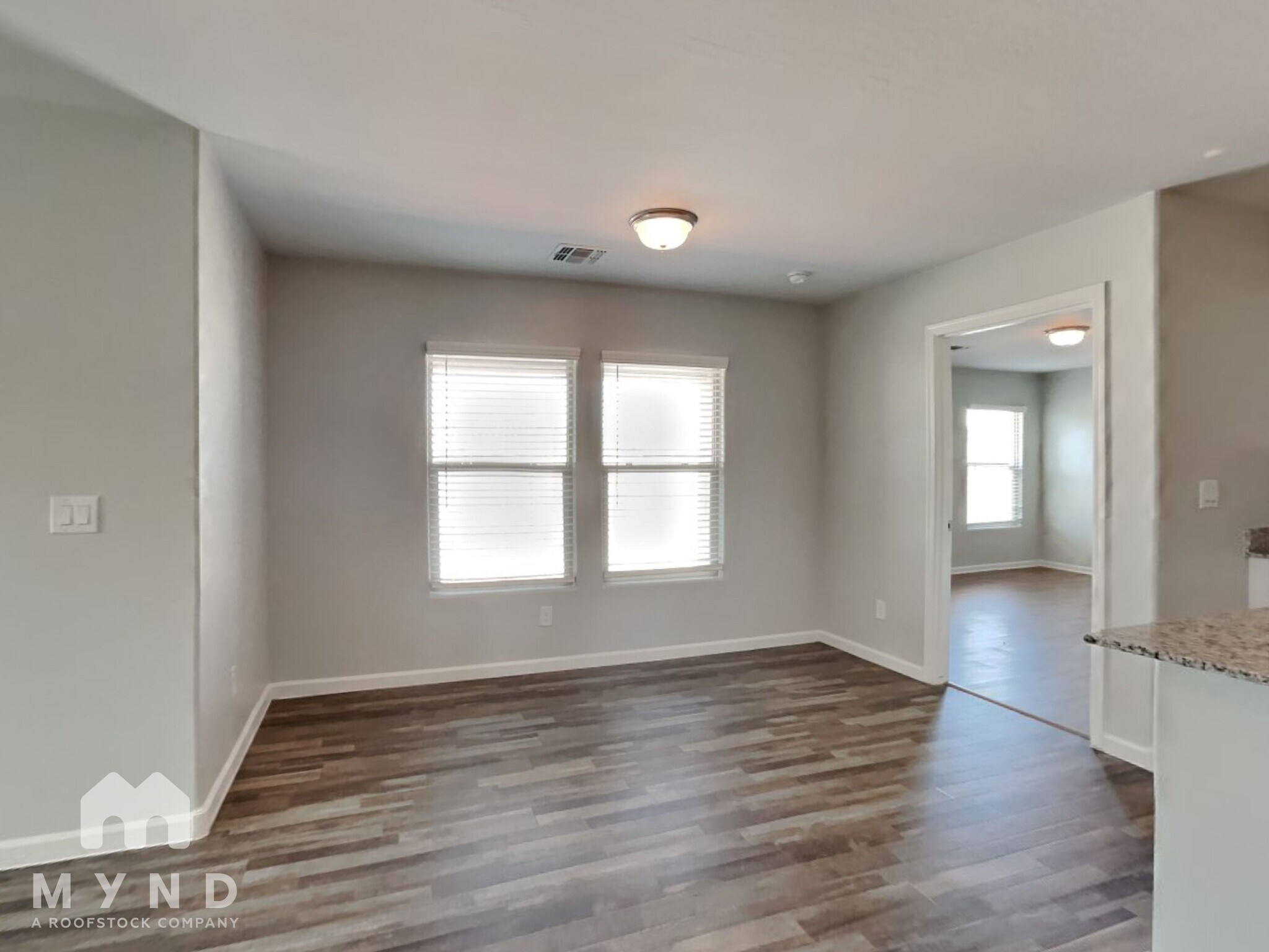 Building Photo - 2383 Oakmont Ln