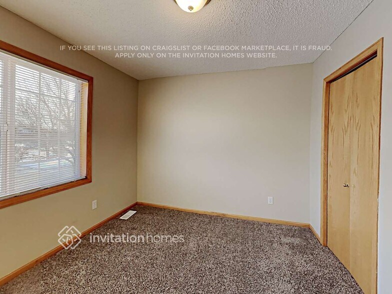 Building Photo - 1311 Creekside Dr