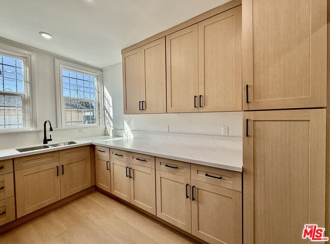 Building Photo - 1221 West Blvd