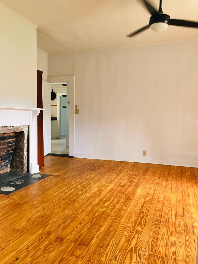 Building Photo - 140 Hiawassee Ave