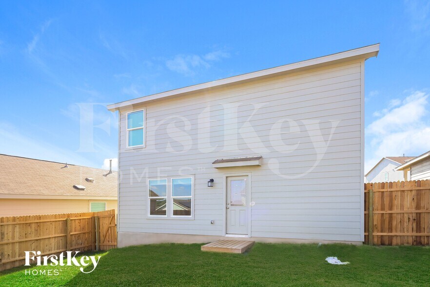 Building Photo - 6611 Scarecrow Wy