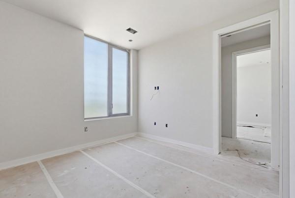 Building Photo - 1403 Barton Hills Dr