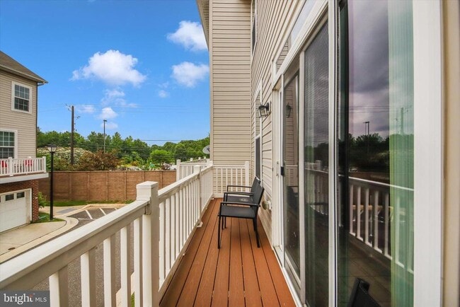 Building Photo - 1616 Wesbourne Dr
