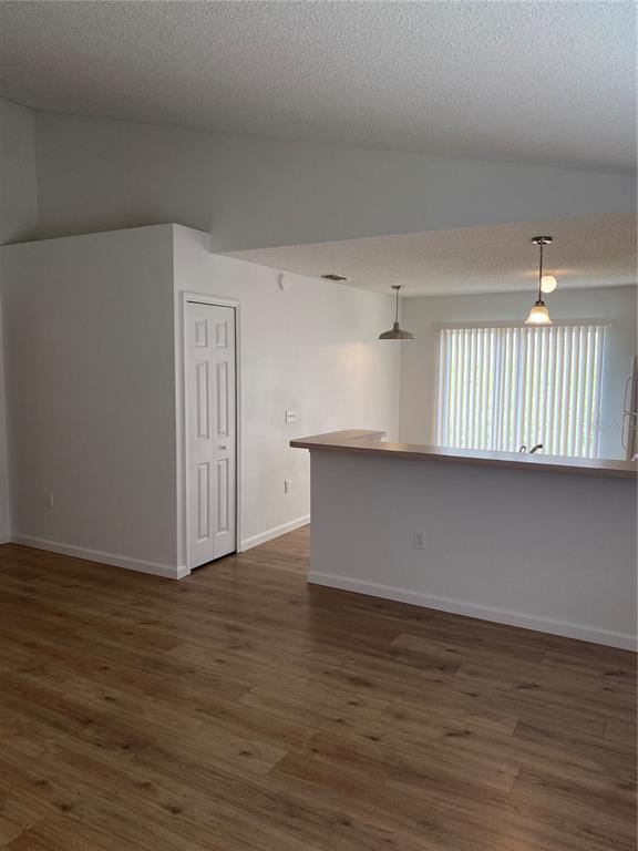 Building Photo - 705 Rollins Dr