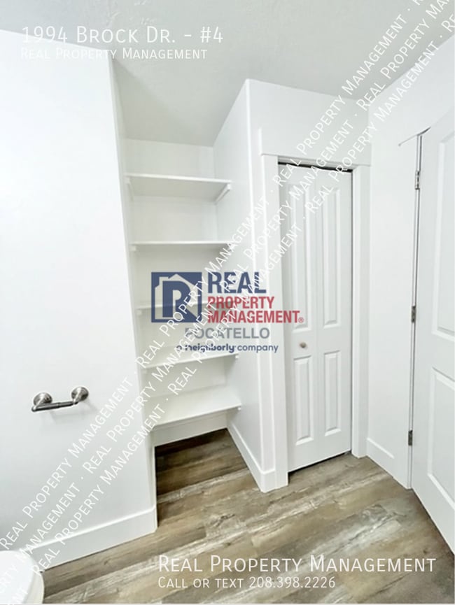 Building Photo - 1994 Brock Dr