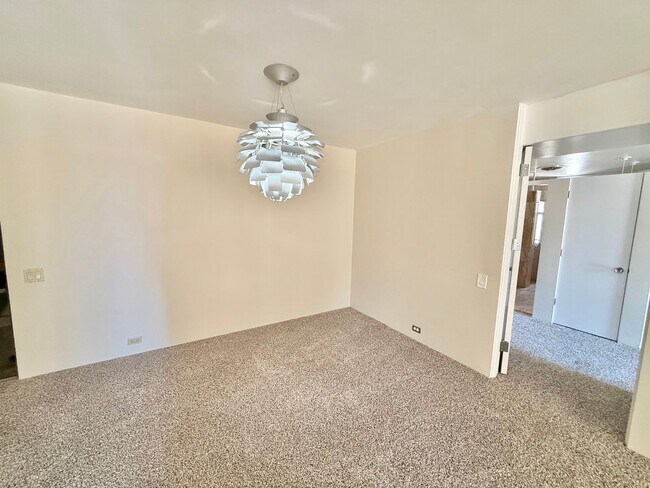 Building Photo - Mid-Century Modern Condo with Views of Balboa Park - 2 Bed x 2 Bath with Parking