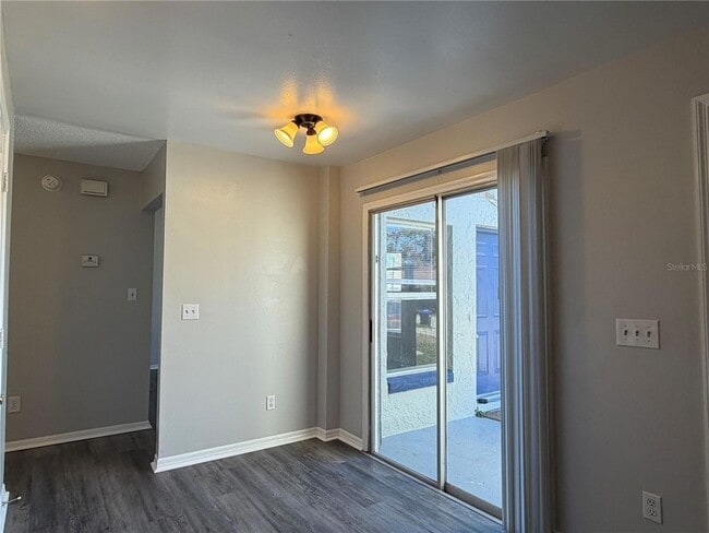 Building Photo - 1215 Ravida Cir