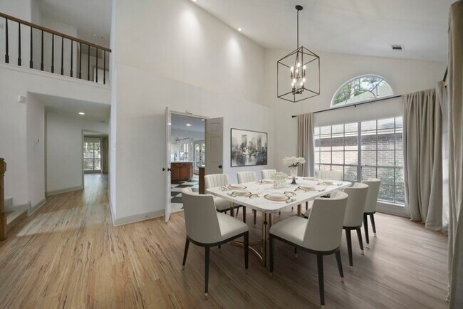 Building Photo - 31 Silver Canyon Pl