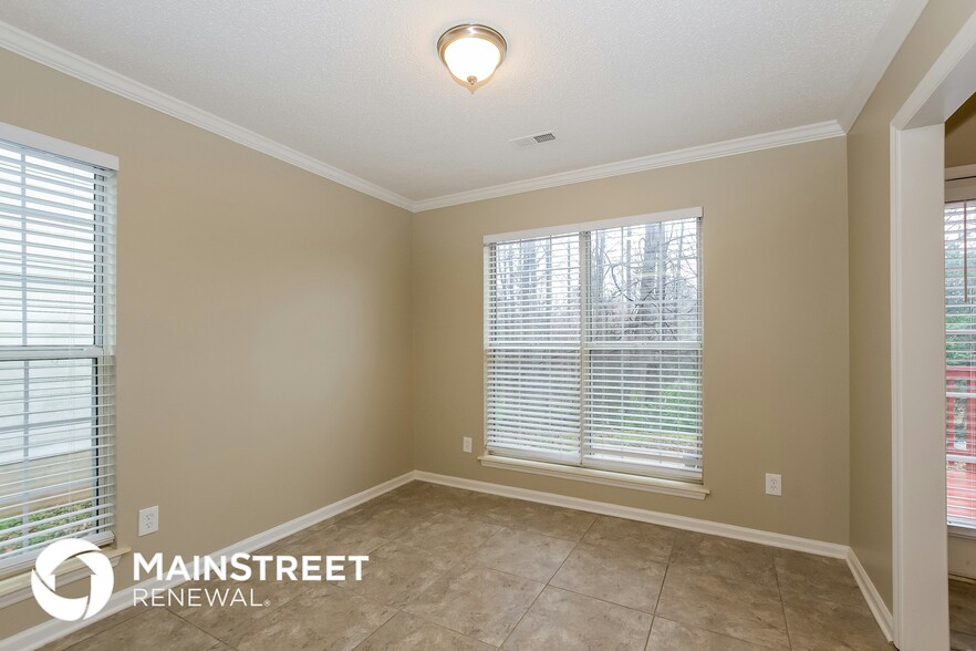 Building Photo - 8943 Chesham Dr