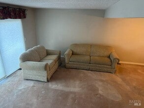 Building Photo - 5053 Country Club Dr
