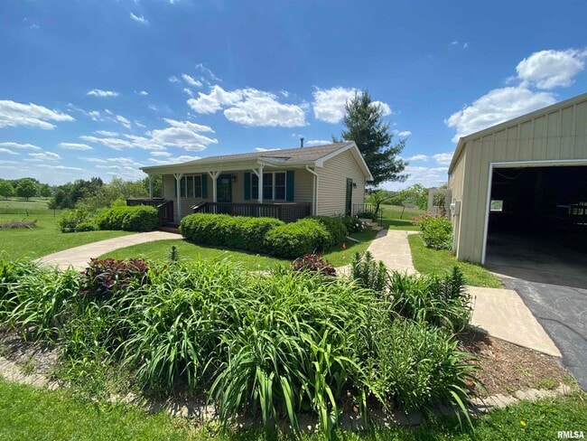 Building Photo - 6525 N Kramm Rd