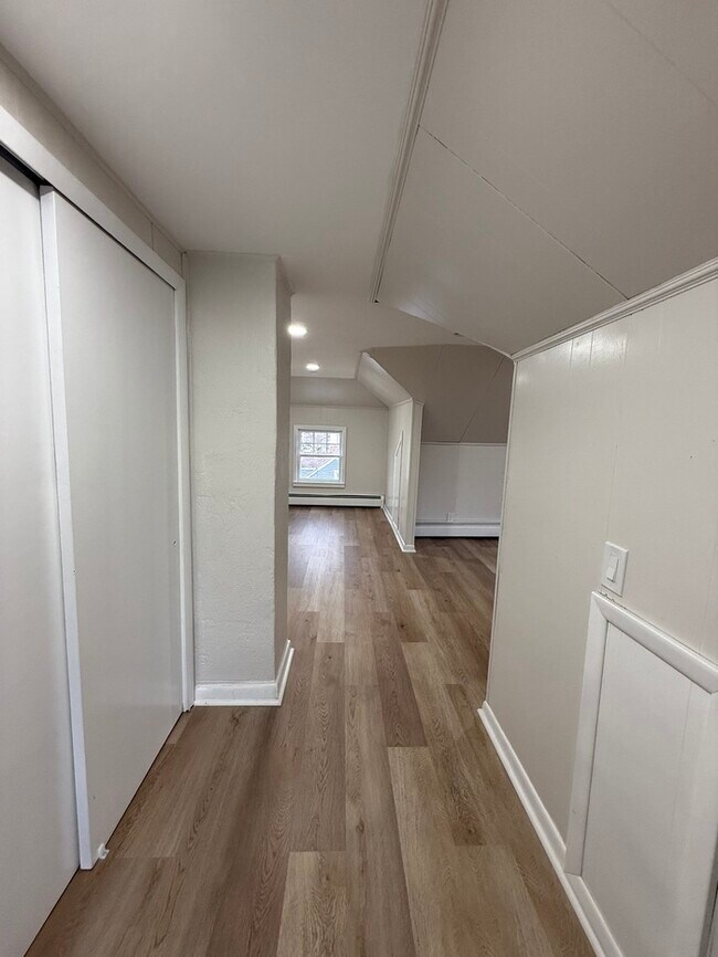 Building Photo - 255 N 1st Ave