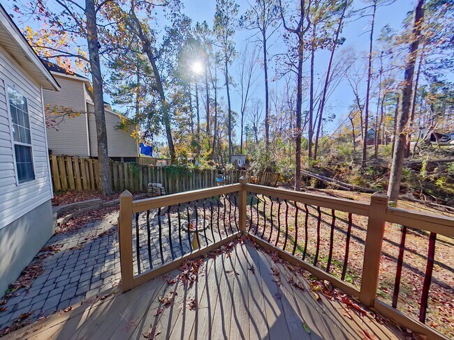 Building Photo - 3 Bedroom 2.5 Bath home in Martinez