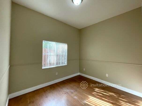 Building Photo - 14841 SW 32nd Ln